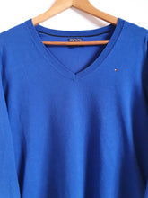 Load image into Gallery viewer, Tommy Hilfiger Blue Sweatshirt - XL
